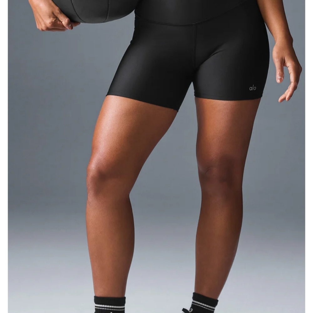 ALO Yoga Women's Classic Black Bike Shorts